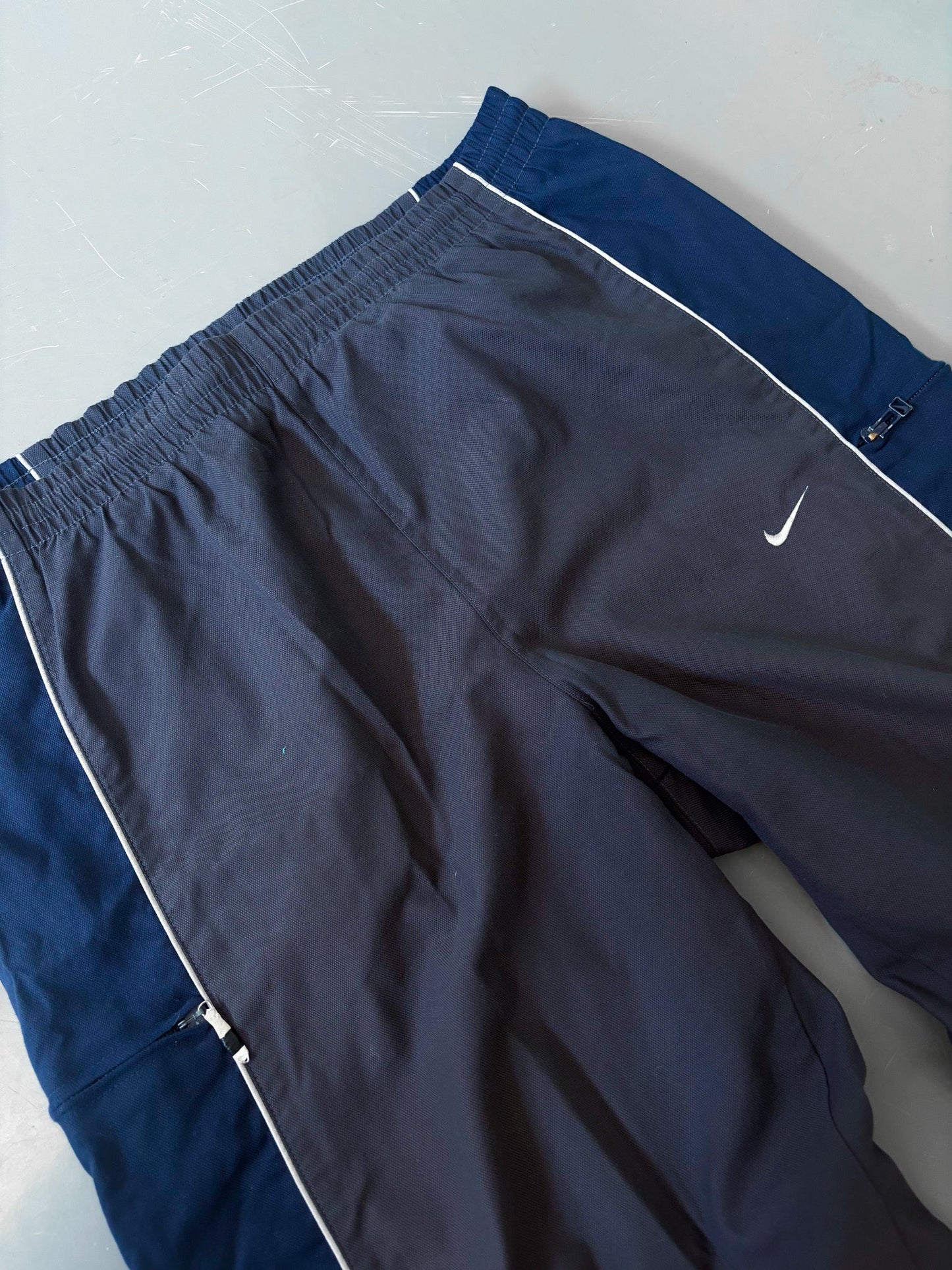 Nike Vintage Trackpants | L