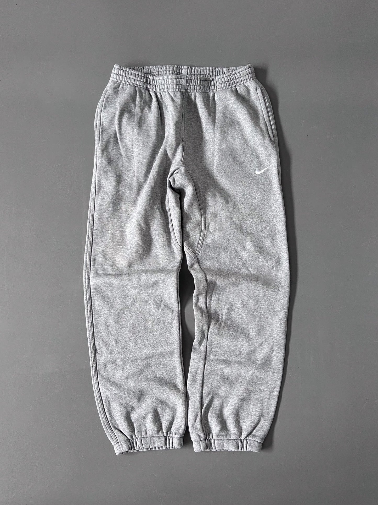 NIKE VINTAGE TRACKPANTS MYSTERY BOX (1 PIECE)