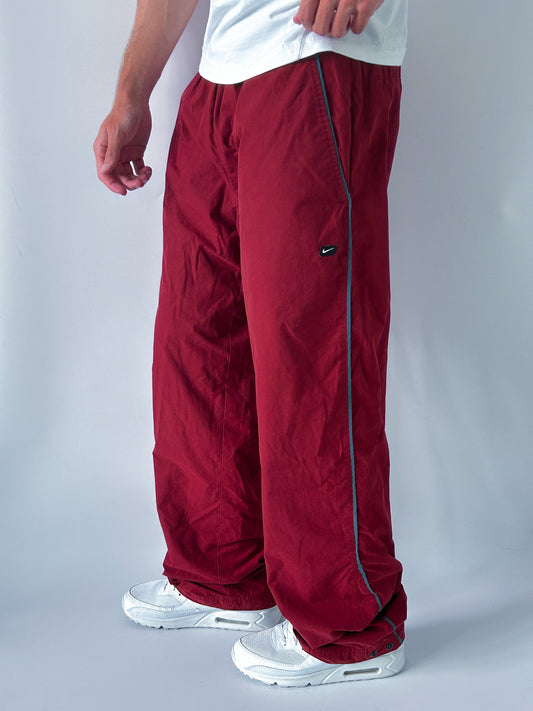 Nike Vintage Trackpants | L
