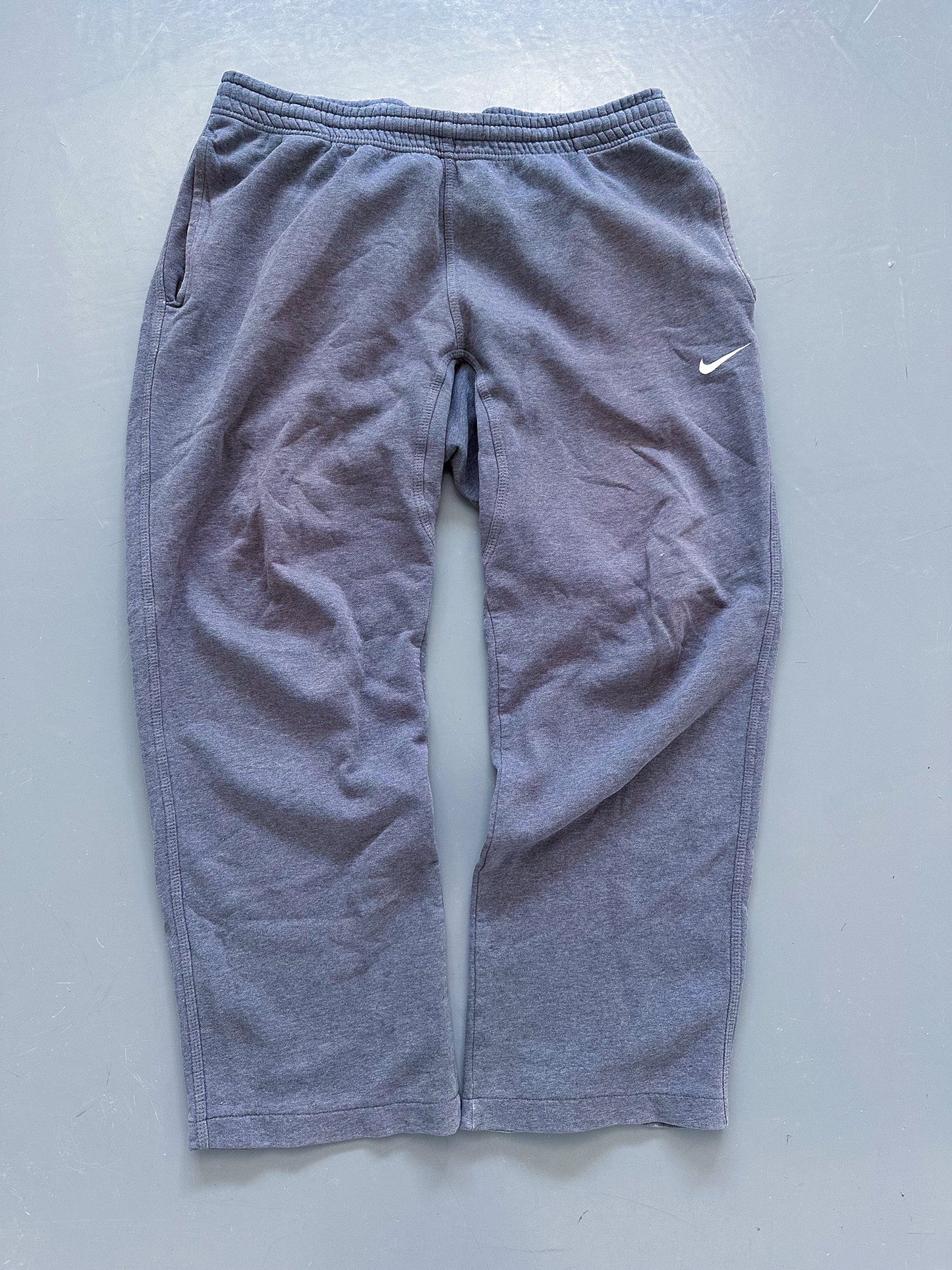 Nike Vintage Open Leg Sweatpants | L