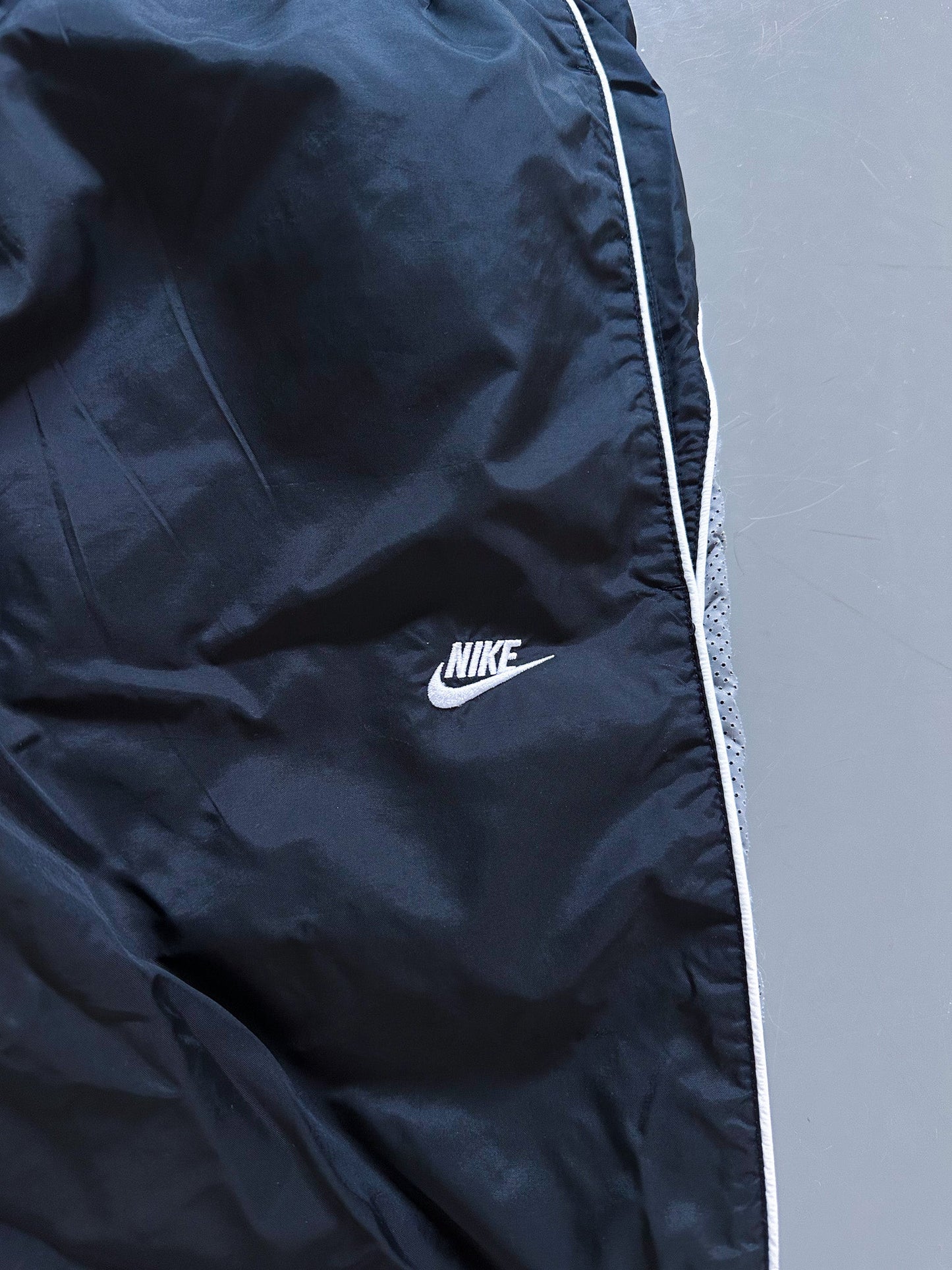 Nike Vintage *PREMIUM* Trackpants | M