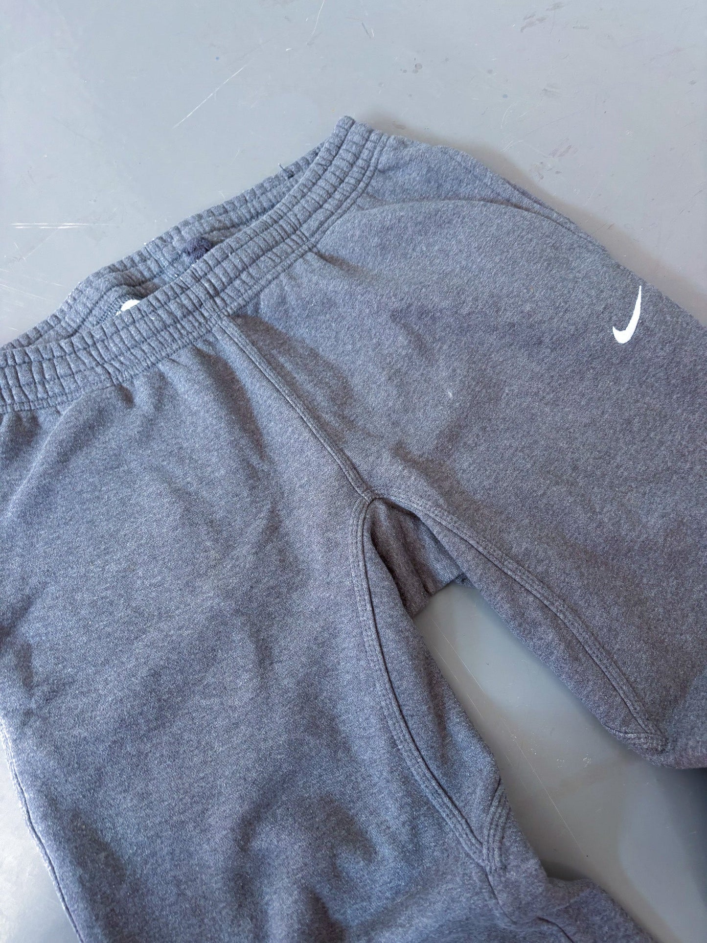 Nike Vintage Trackpants | M