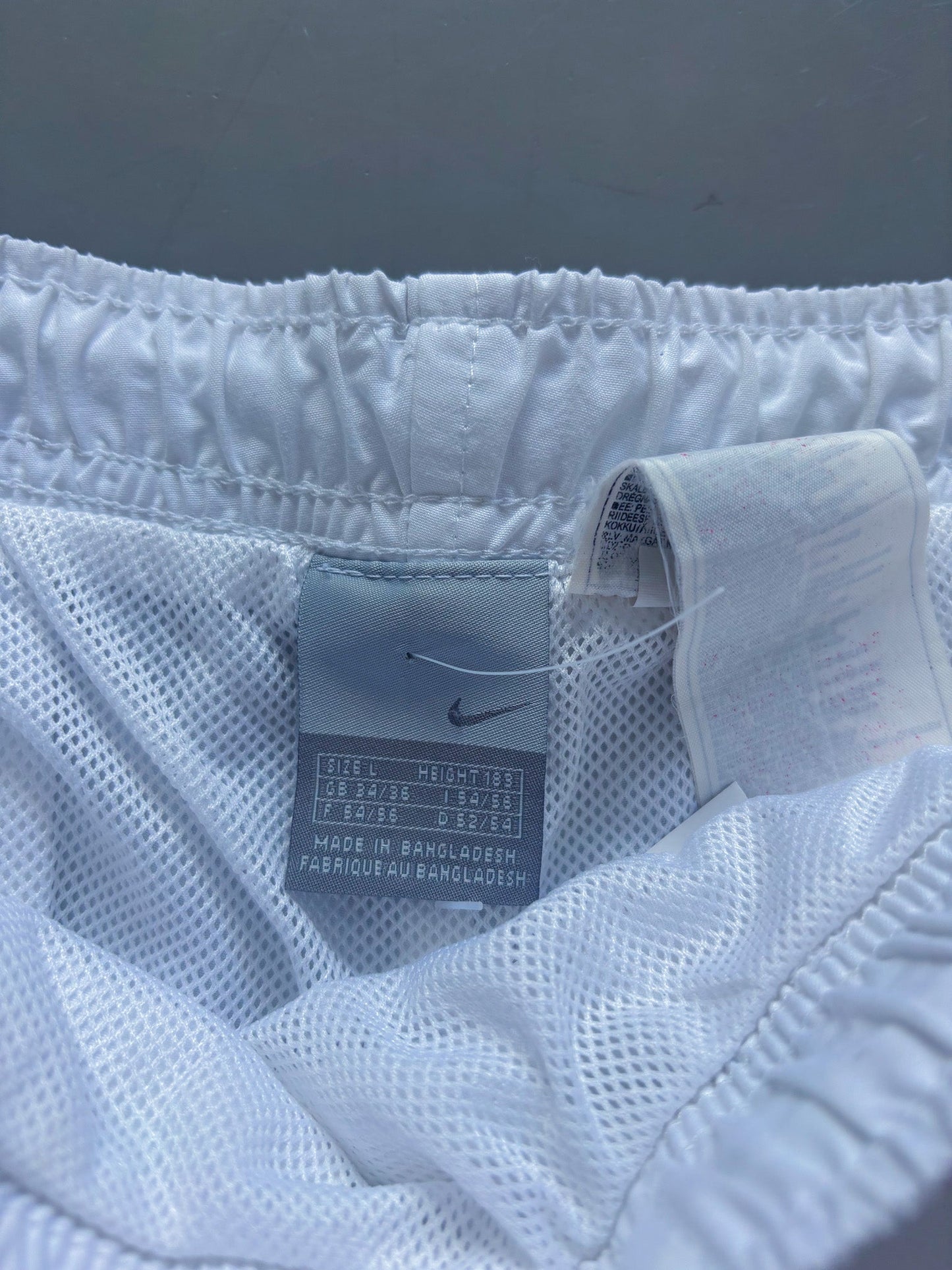 Nike Vintage Shorts | L