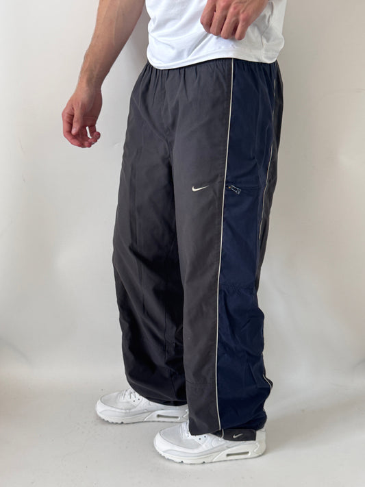 Nike Vintage Trackpants | L