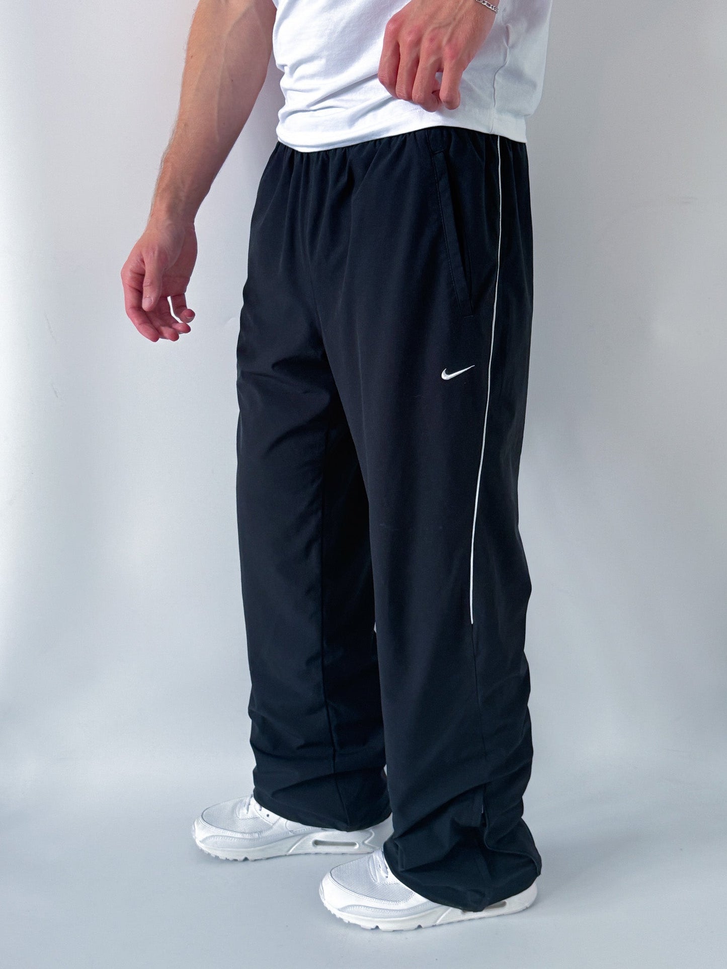 Nike Vintage *PREMIUM* Trackpants | M